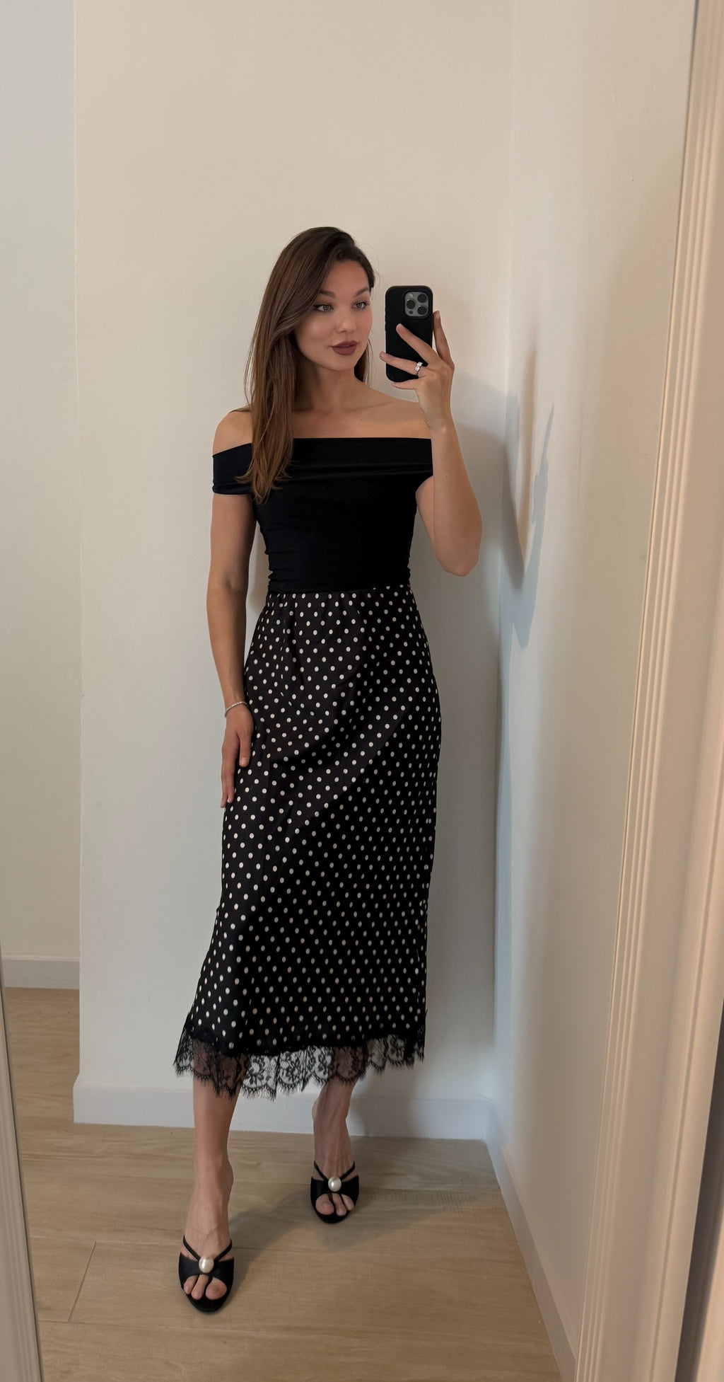 Gonna Pois Lace