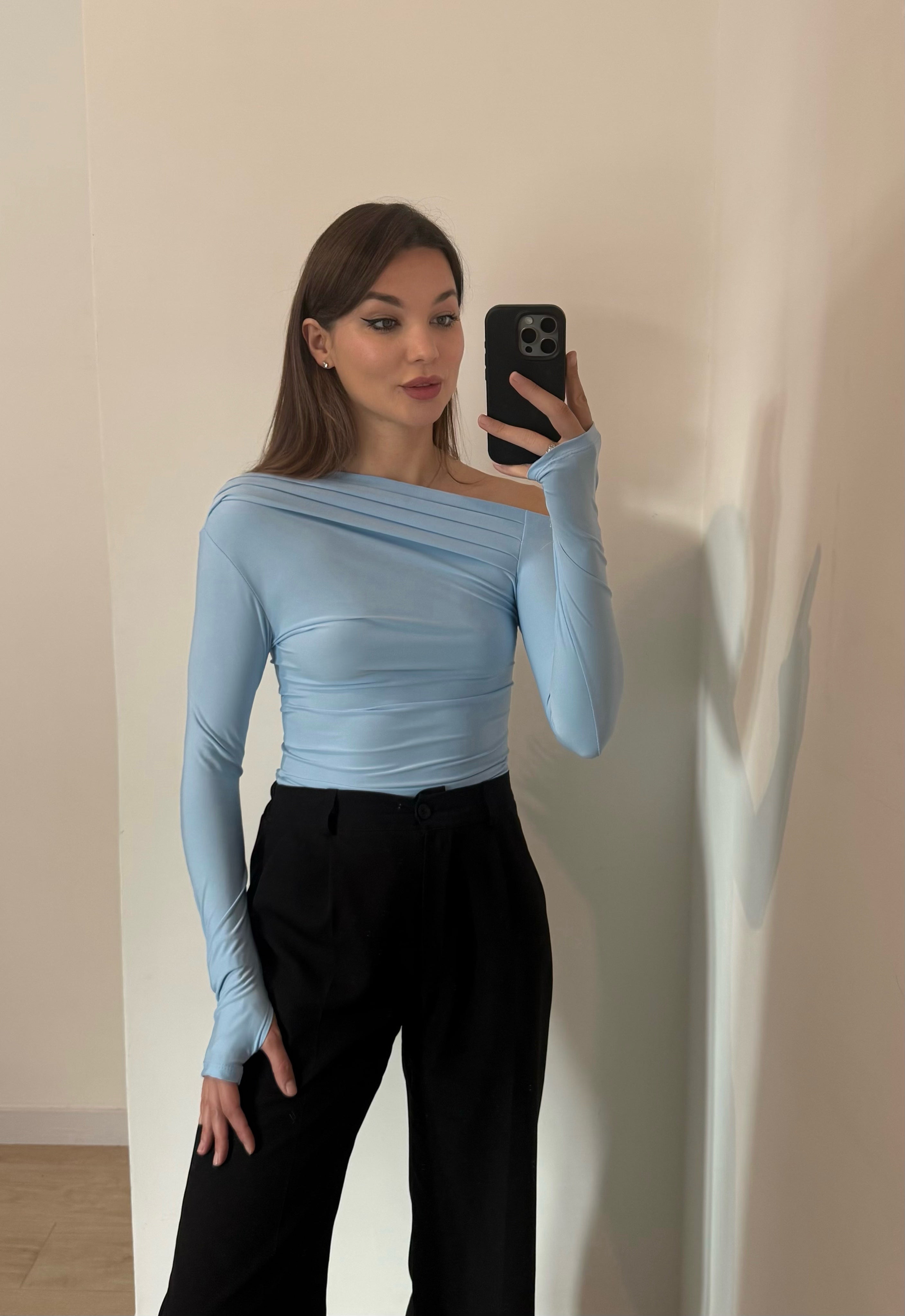 Body One Shoulder