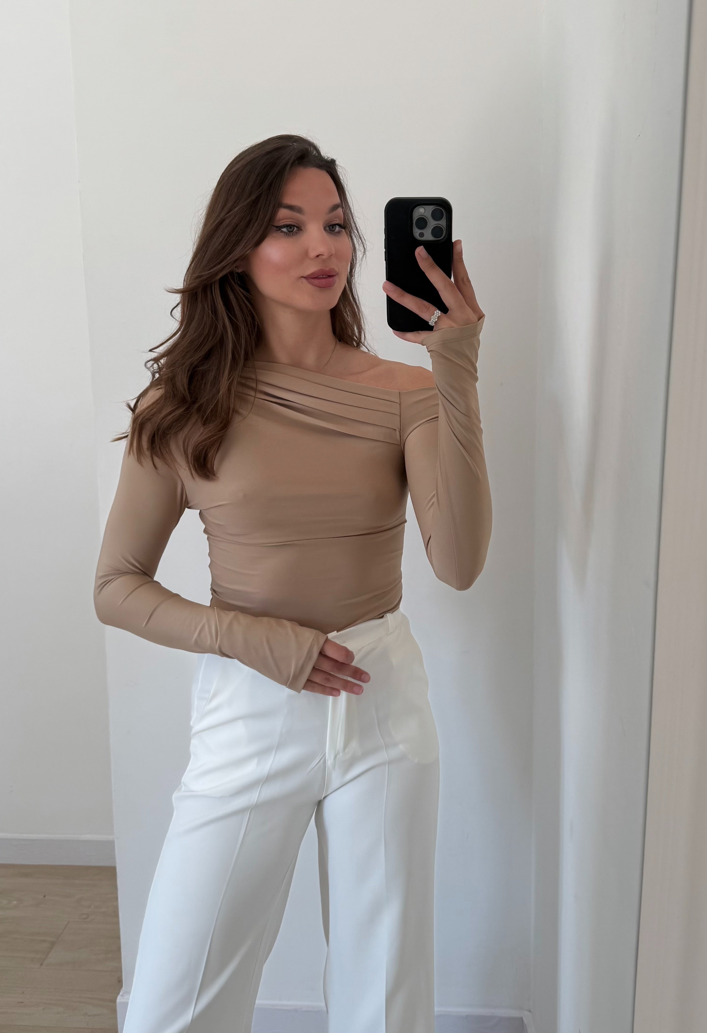 Body One Shoulder