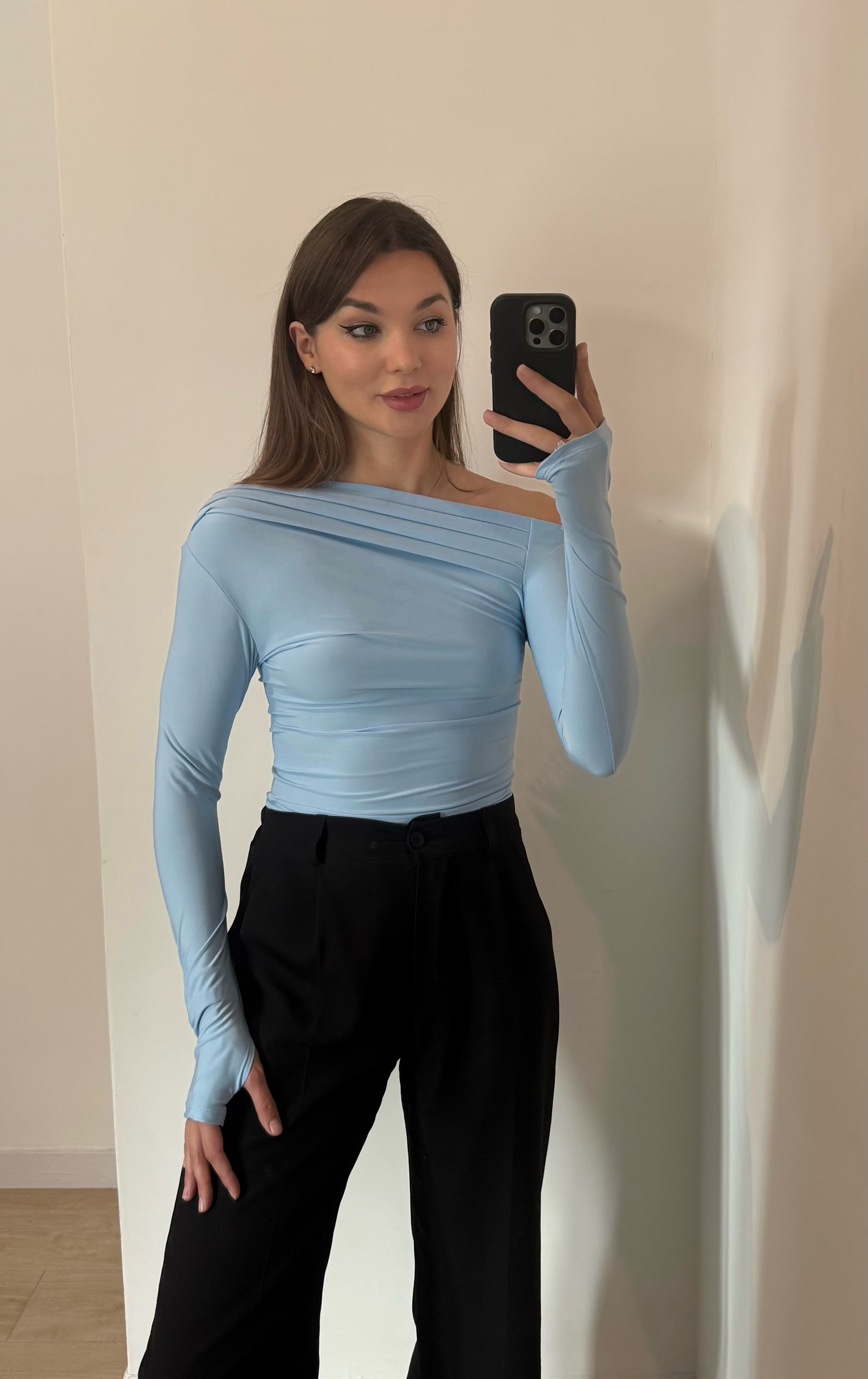 Body One Shoulder