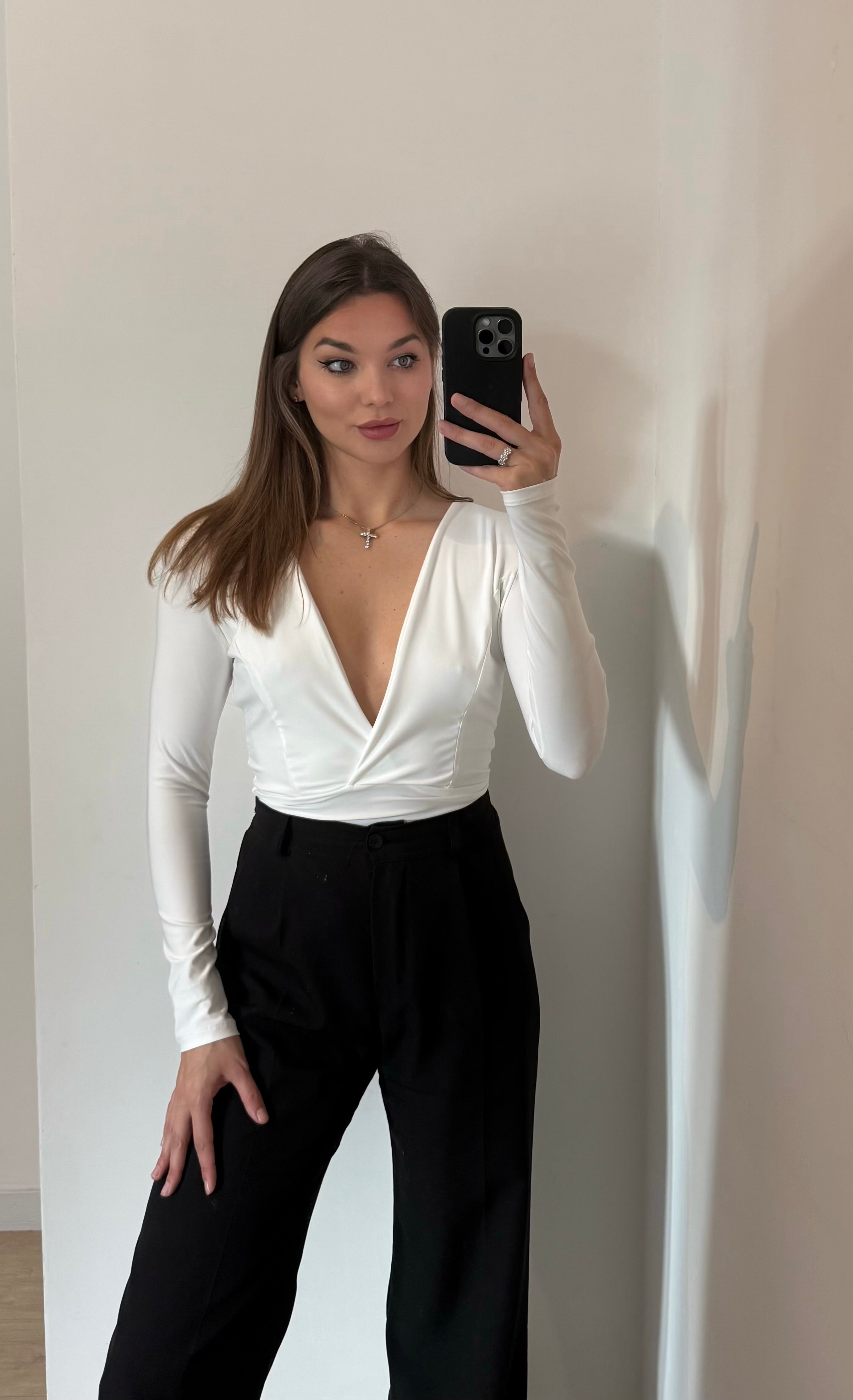 Body Elegance Deep V